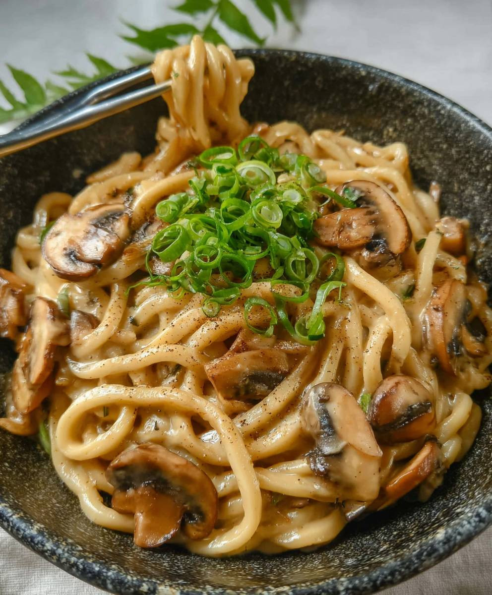 Vegane cremige Pilz Udon